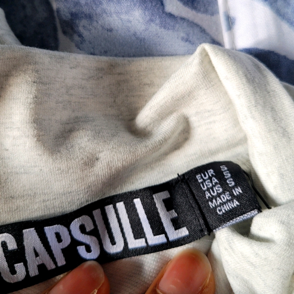 Tracksuit - Picture 3 of 5